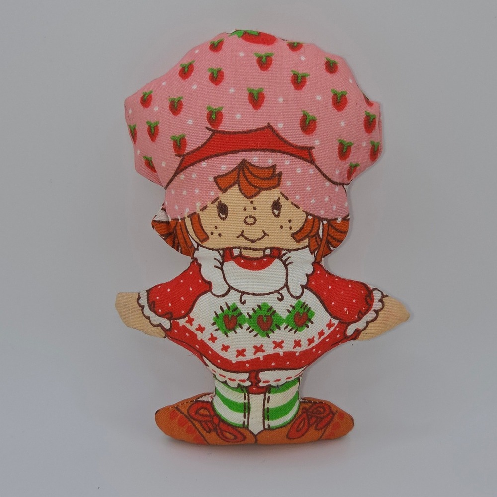 Vintage Strawberry Shortcake Fabric Pillow Doll Small Flat Plush 5.5 Inch Retro
